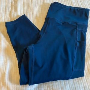 Zyia Light and Tight  High-Rise capris 20”